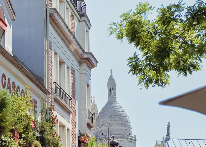 Basss מלון פריז